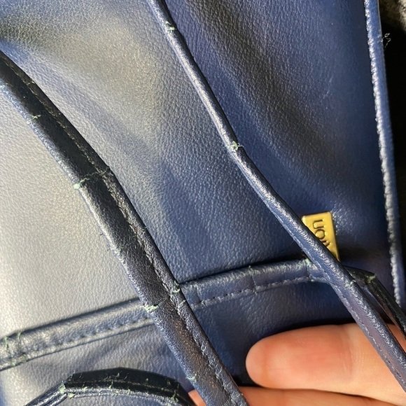 Buxton Crossbody Bag Purse Wallet
Clutch Blue Leather Card Holder Purse Bag - Picture 3 of 15